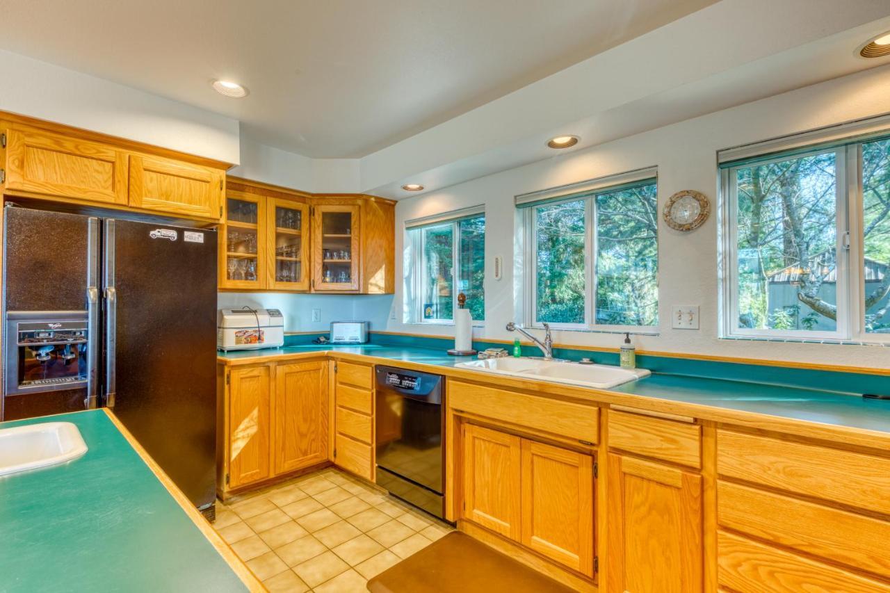 Forest Ridge Retreat Coos Bay Dış mekan fotoğraf