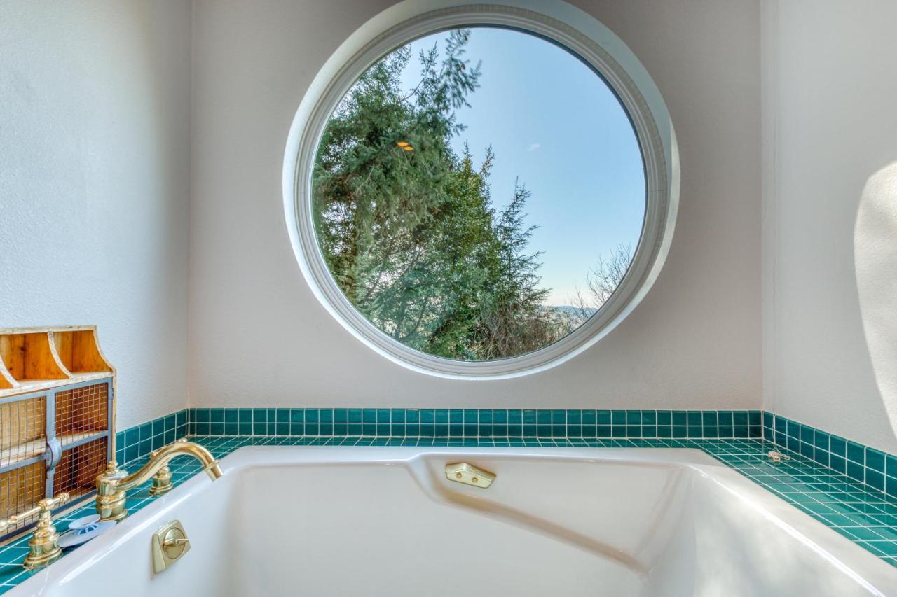 Forest Ridge Retreat Coos Bay Dış mekan fotoğraf